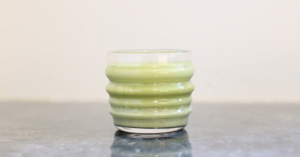 Skummig Matcha Latte – Sammetslen mjuk moln
